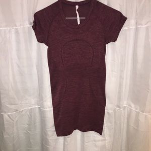 !!lululemon short sleeve shirt!!